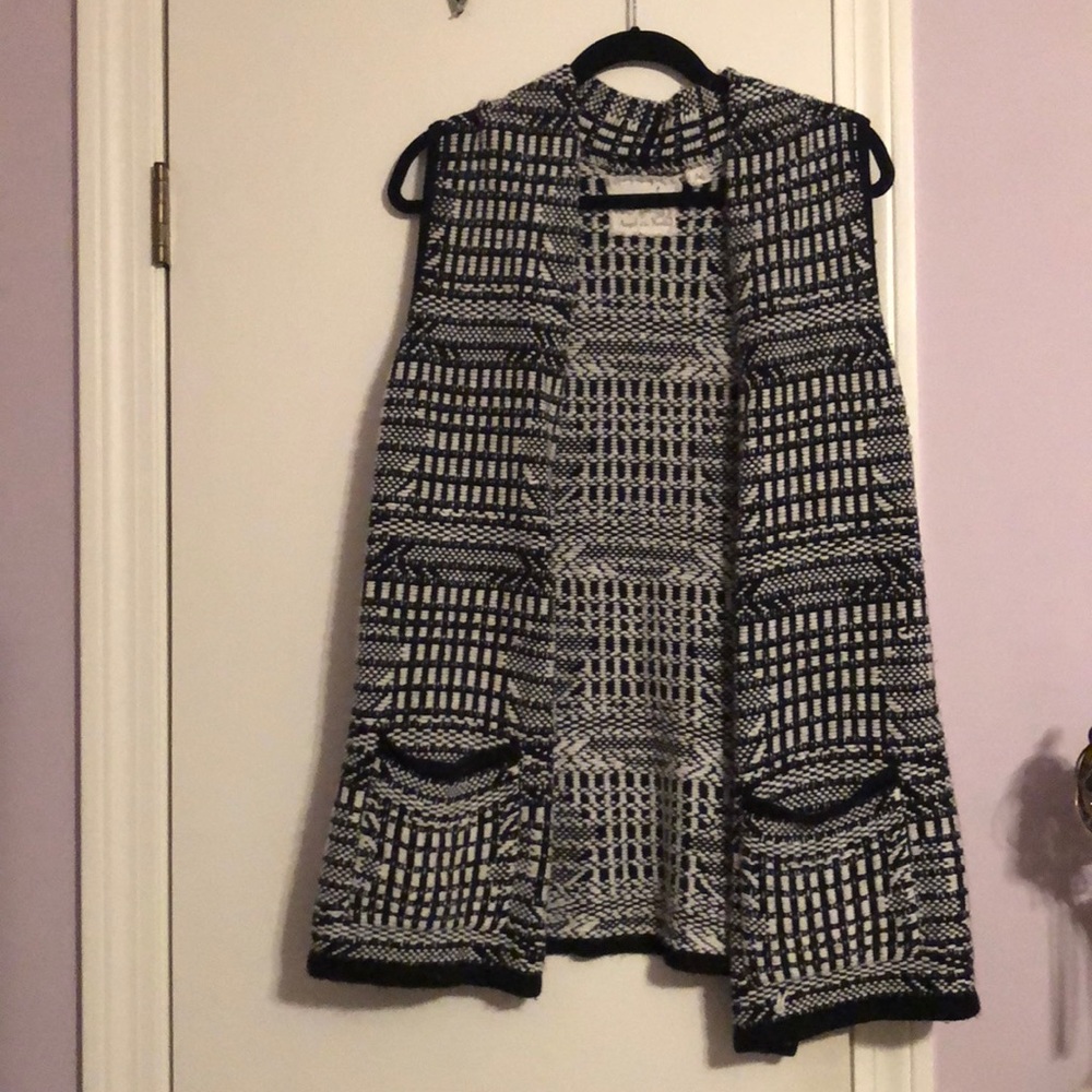 Knit vest